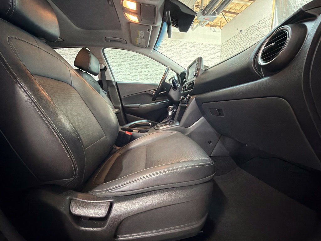 Used 2019 Hyundai Kona Limited FWD image 12