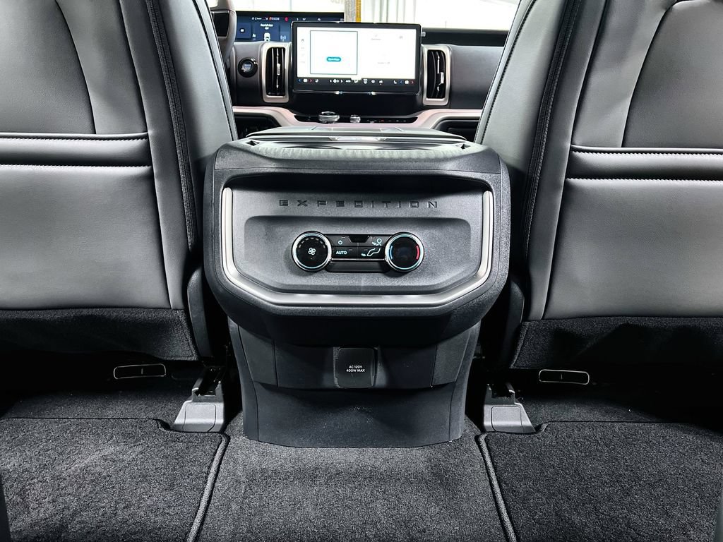 New 2026 Ford Expedition Active AWD/4WD image 22