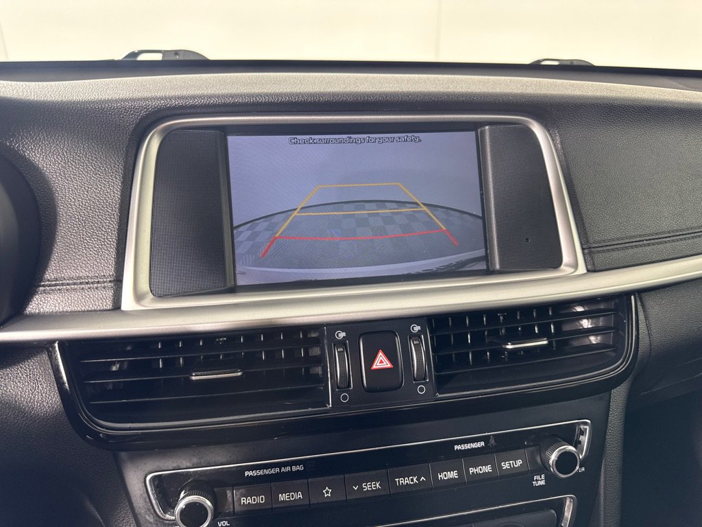 Used 2020 Kia Optima LX image 19