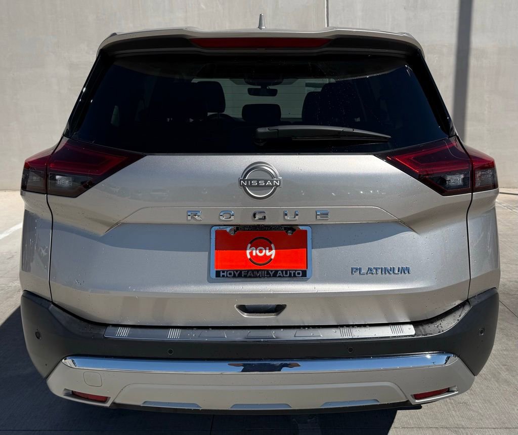 Used 2023 Nissan Rogue Platinum w/ Platinum Premium Package image 4
