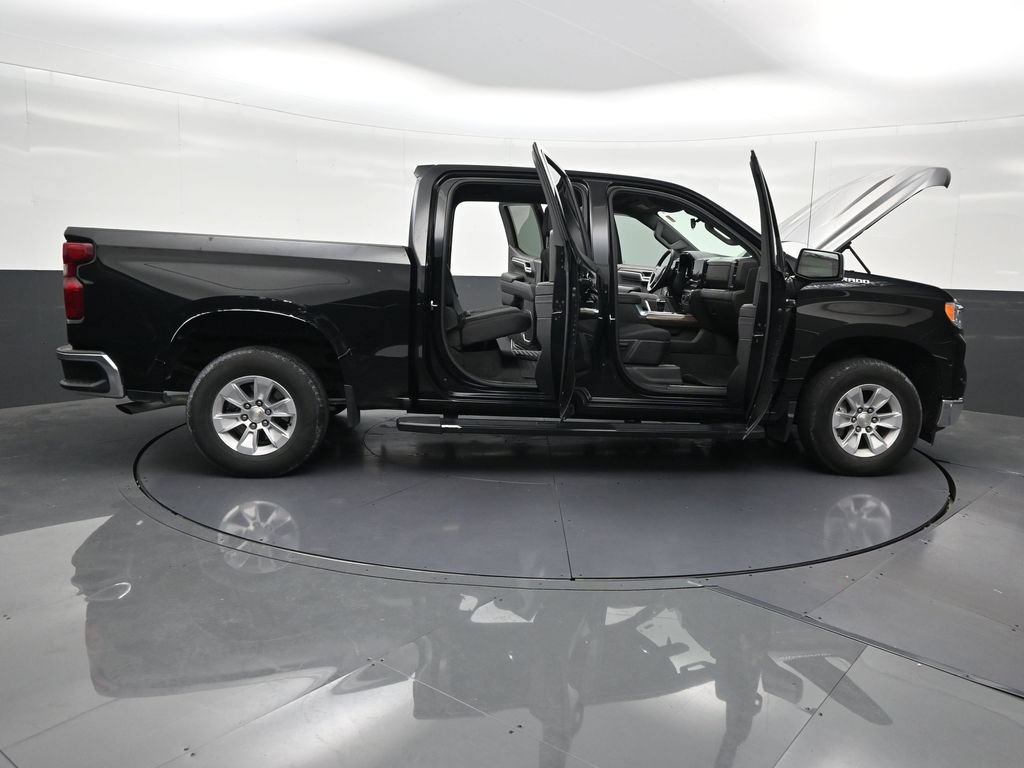 Used 2023 Chevrolet Silverado 1500 LT RWD image 32