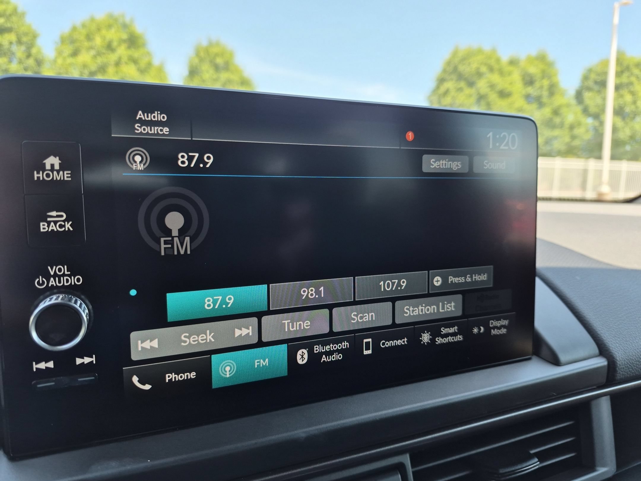Certified 2024 Honda Pilot TrailSport image 18