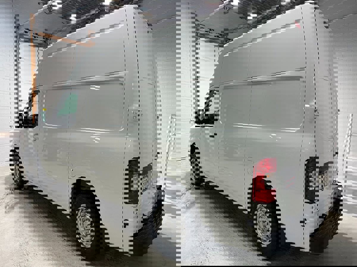 Used 2021 Nissan NV 2500 S image 17