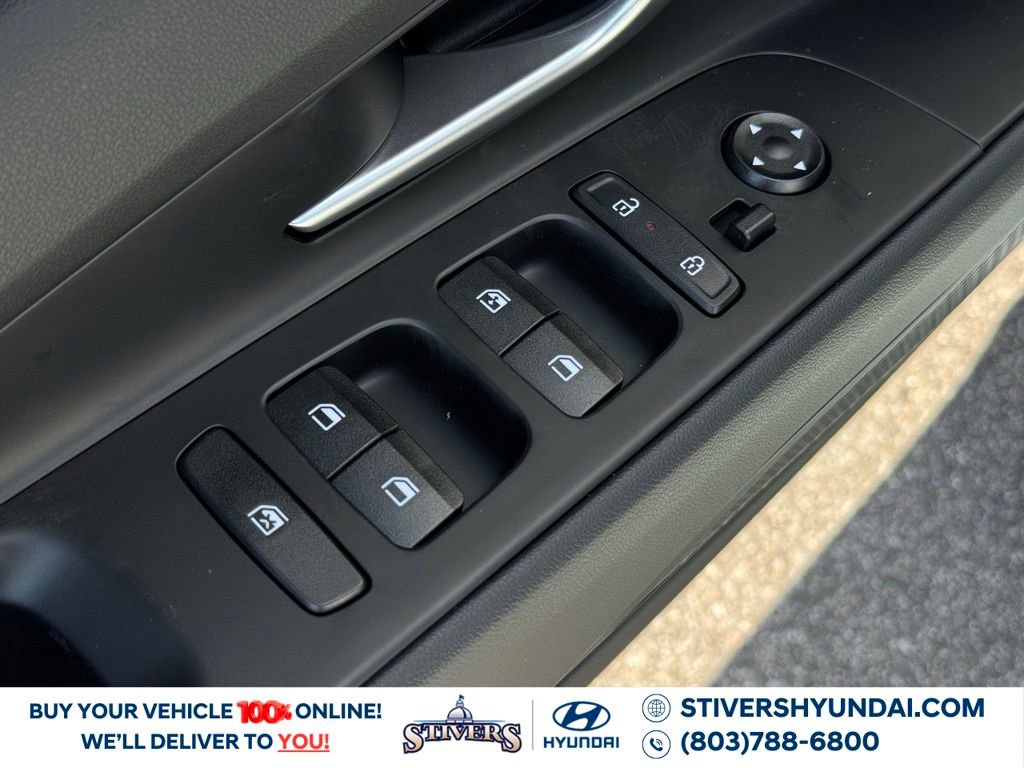 Certified 2025 Hyundai Elantra Limited image 27