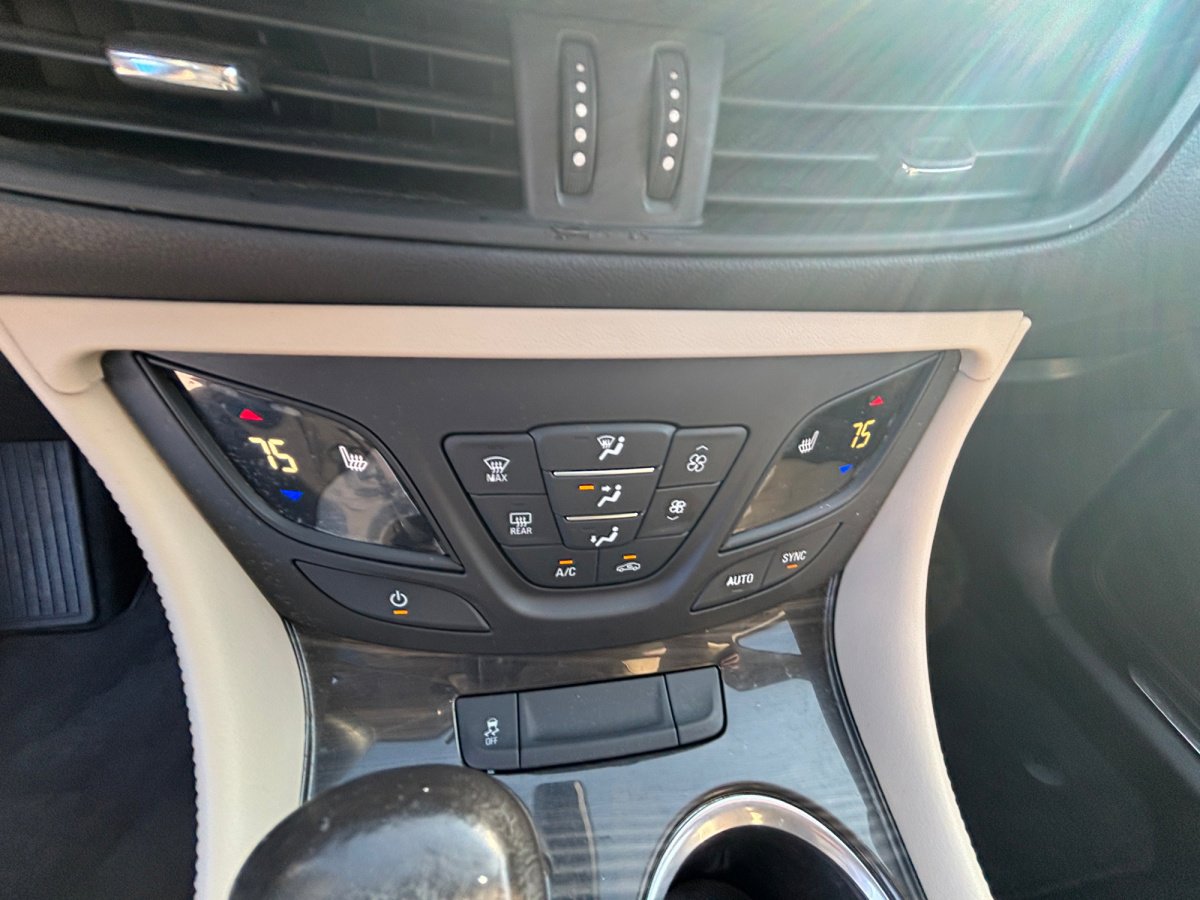 Used 2020 Buick Envision FWD image 4