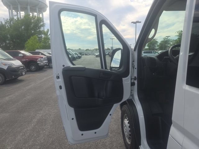 Used 2025 RAM ProMaster 3500 w/ Crew Van Package FWD image 13