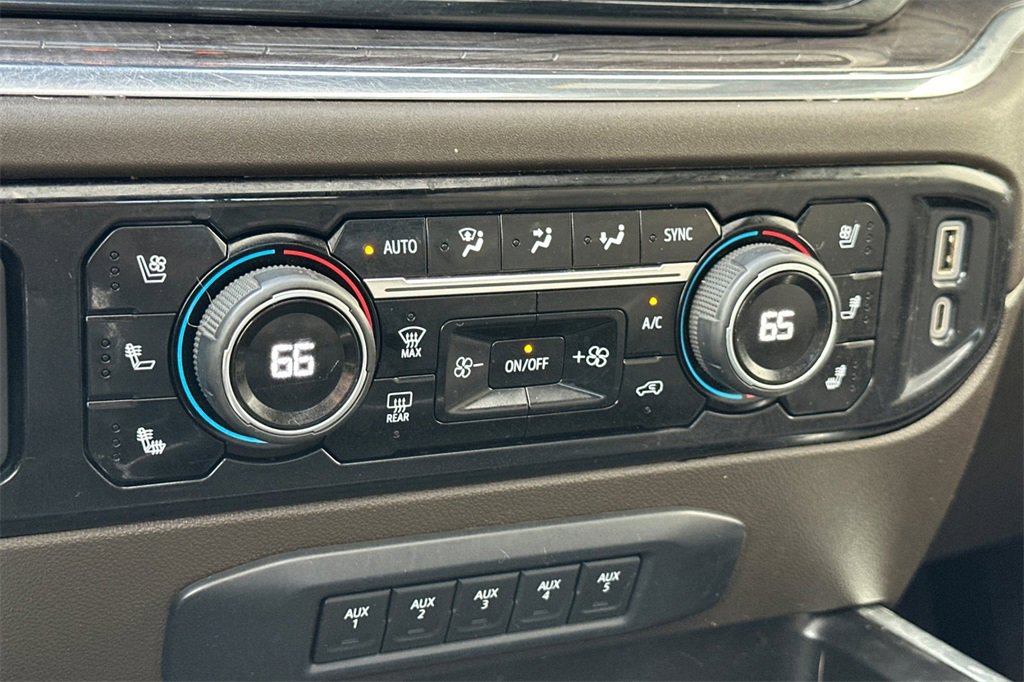 Used 2024 Chevrolet Silverado 3500 LTZ w/ LTZ Convenience Package image 21