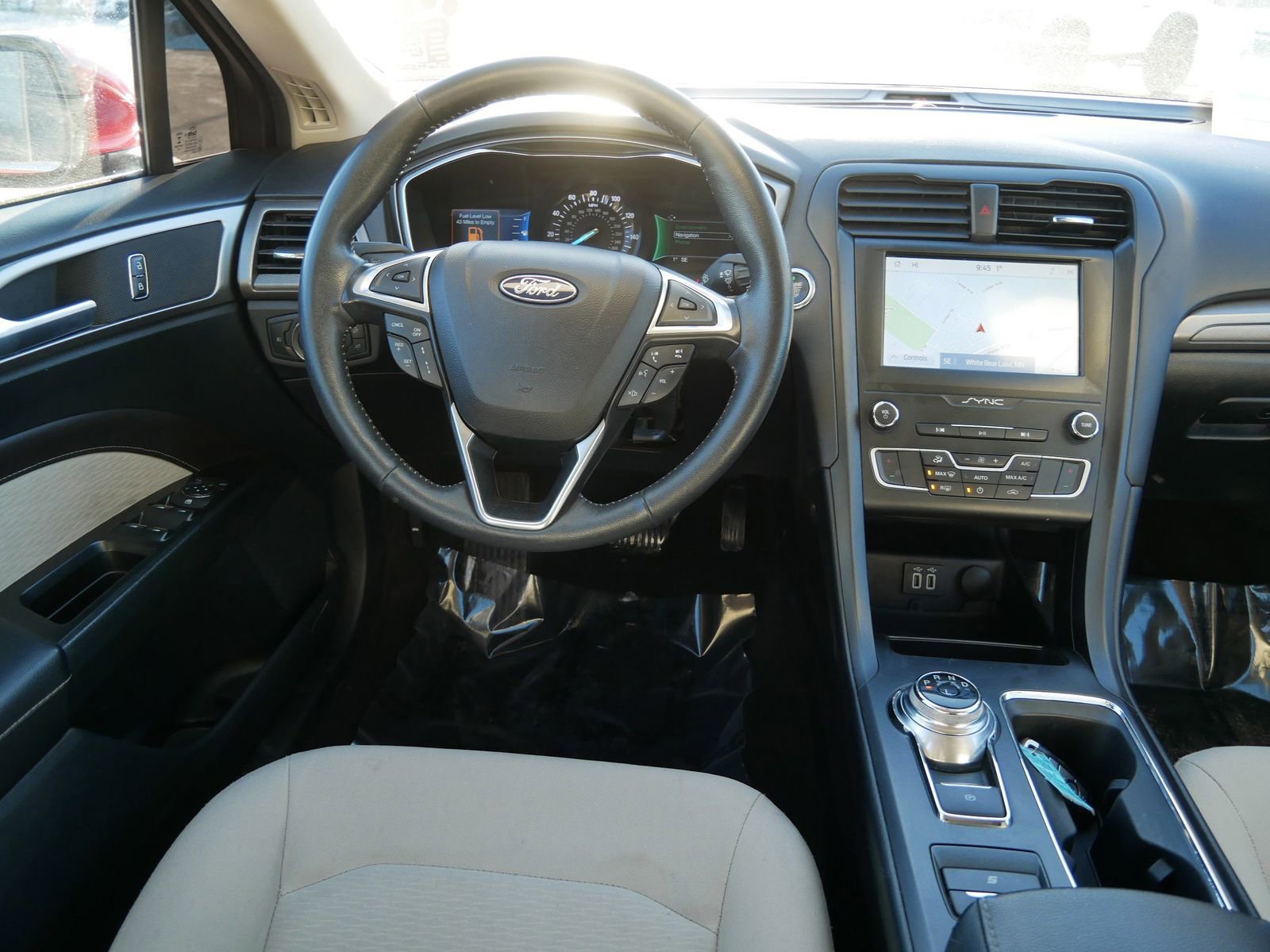 Used 2020 Ford Fusion SE w/ Equipment Group 151A image 11