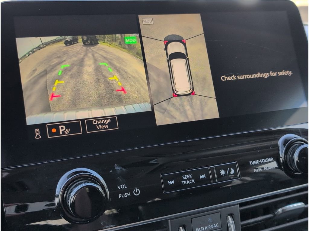 Used 2024 INFINITI QX80 Luxe image 16