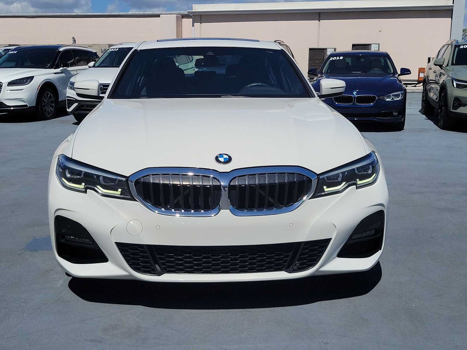 Used 2019 BMW 330i Sedan w/ M Sport Package RWD image 15