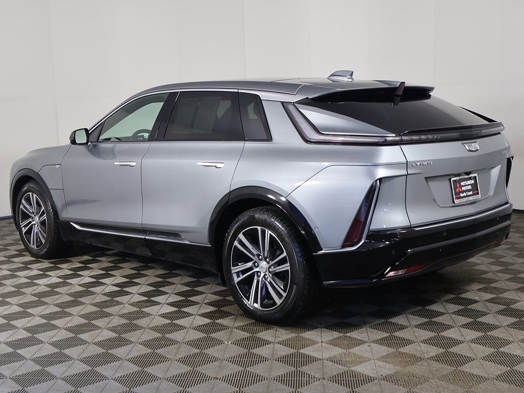 Used 2024 Cadillac Lyriq Luxury RWD image 13