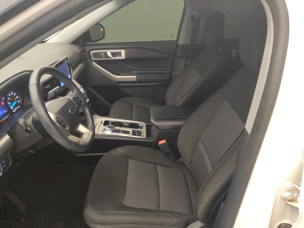 Used 2022 Ford Explorer XLT RWD image 17