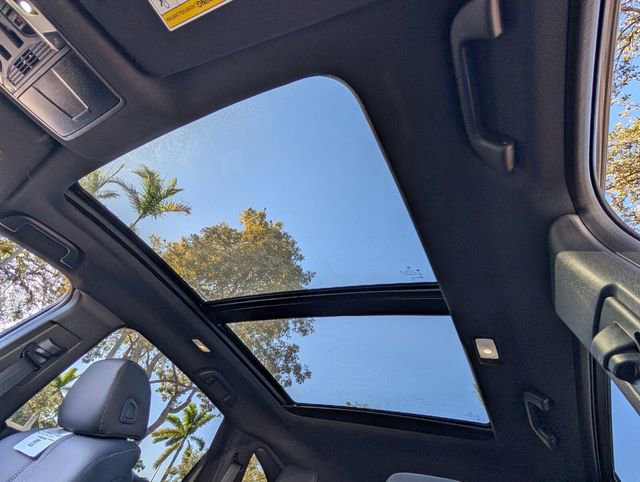 New 2026 Acura RDX SH-AWD image 9