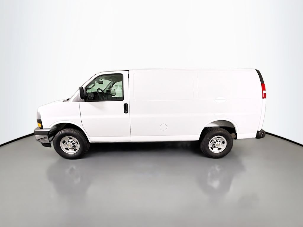 New 2026 Chevrolet Express 2500 w/ Driver Convenience Package RWD image 4