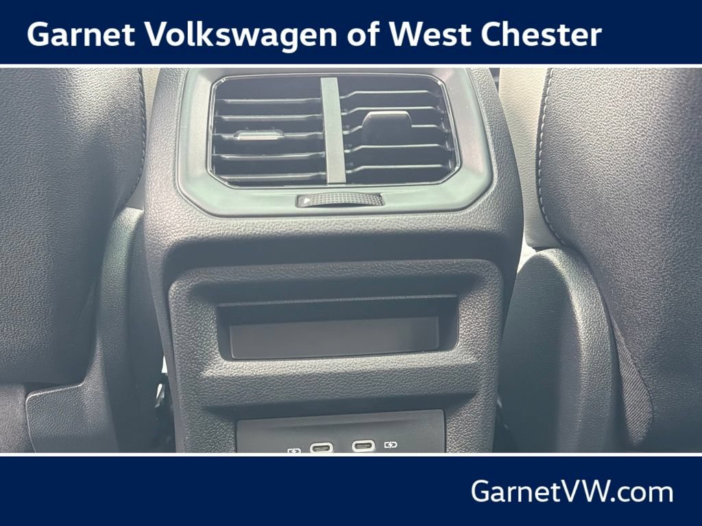 New 2026 Volkswagen Taos SE AWD/4WD image 32