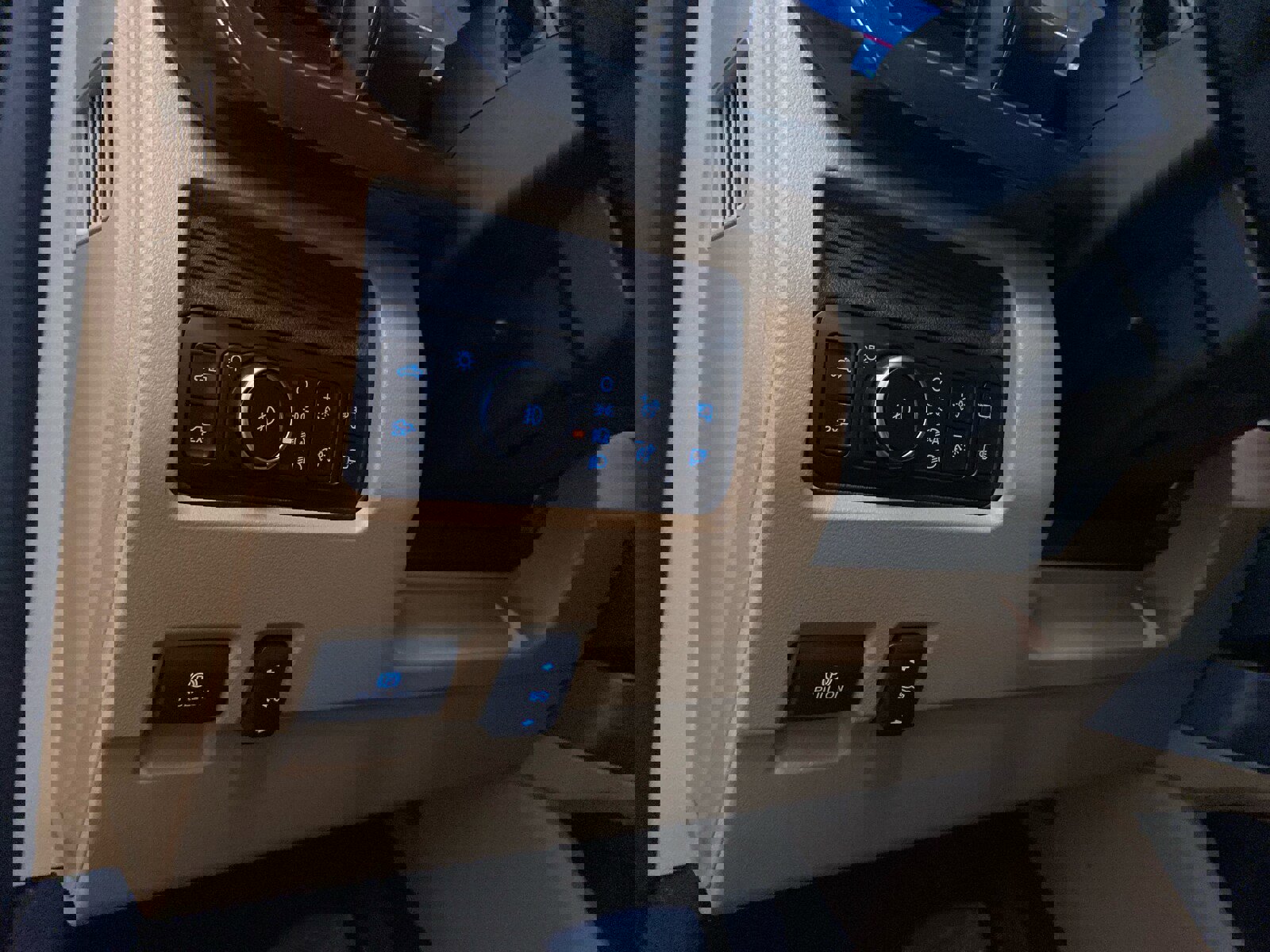 New 2026 Ford F350 Lariat w/ Snow Plow Prep Package image 18