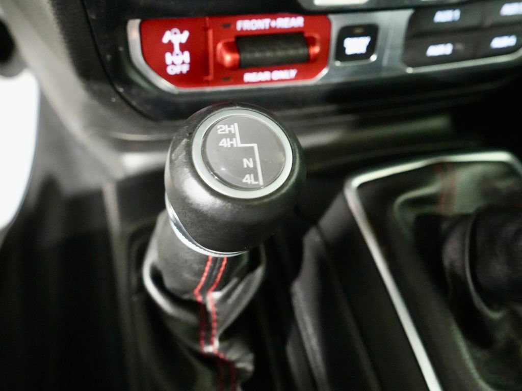 Used 2019 Jeep Wrangler Unlimited Rubicon w/ Dual Top Group image 22