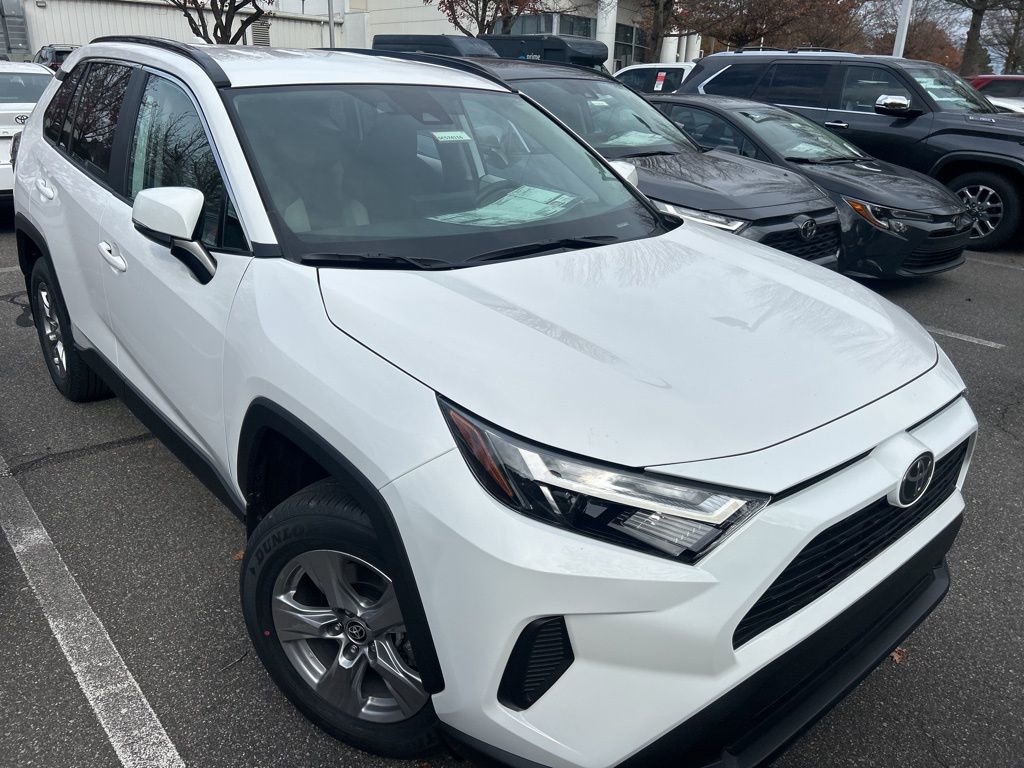 New 2025 Toyota RAV4 XLE