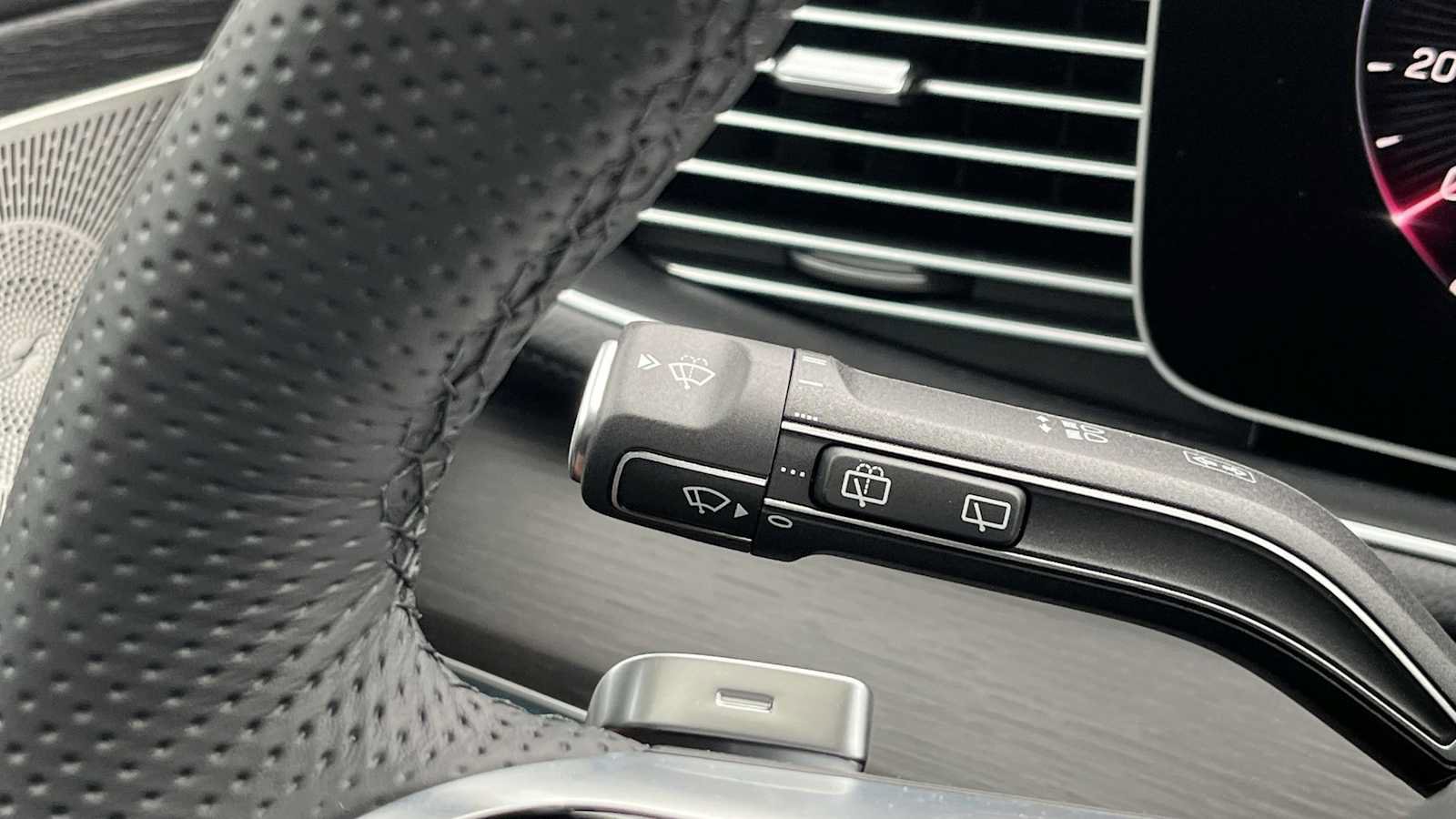 New 2026 Mercedes-Benz GLS 450 4MATIC image 42