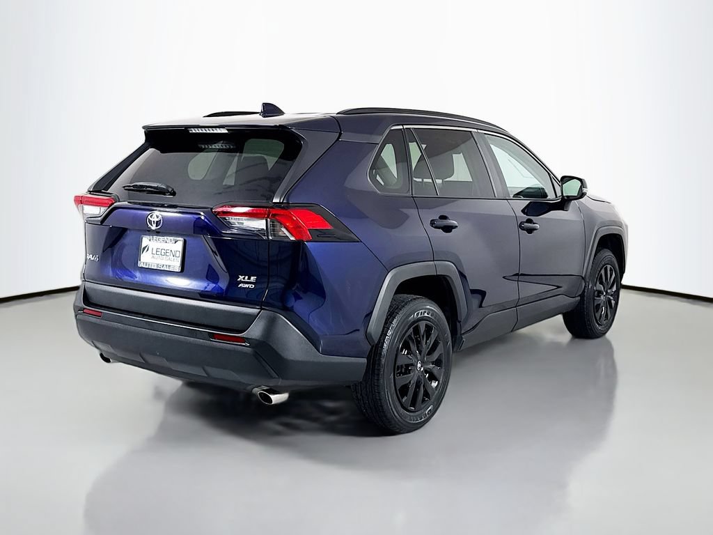 Used 2022 Toyota RAV4 XLE AWD/4WD image 5