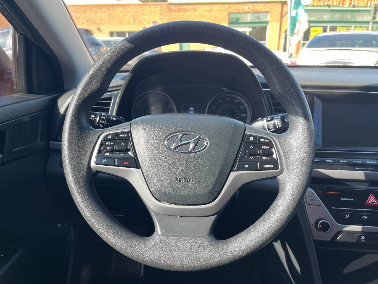 Used 2018 Hyundai Elantra SEL w/ Cargo Package image 15