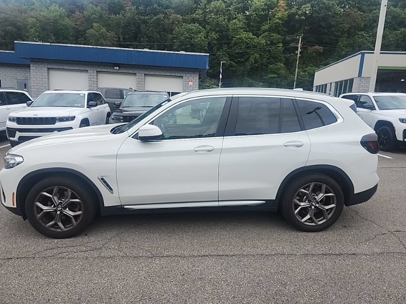 Used 2022 BMW X3 xDrive30i w/ Convenience Package AWD/4WD image 4