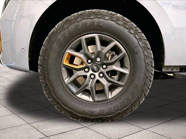 Used 2025 Ford Expedition Tremor AWD/4WD image 8