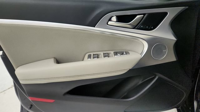 Used 2019 Genesis G70 3.3T Advanced RWD image 50