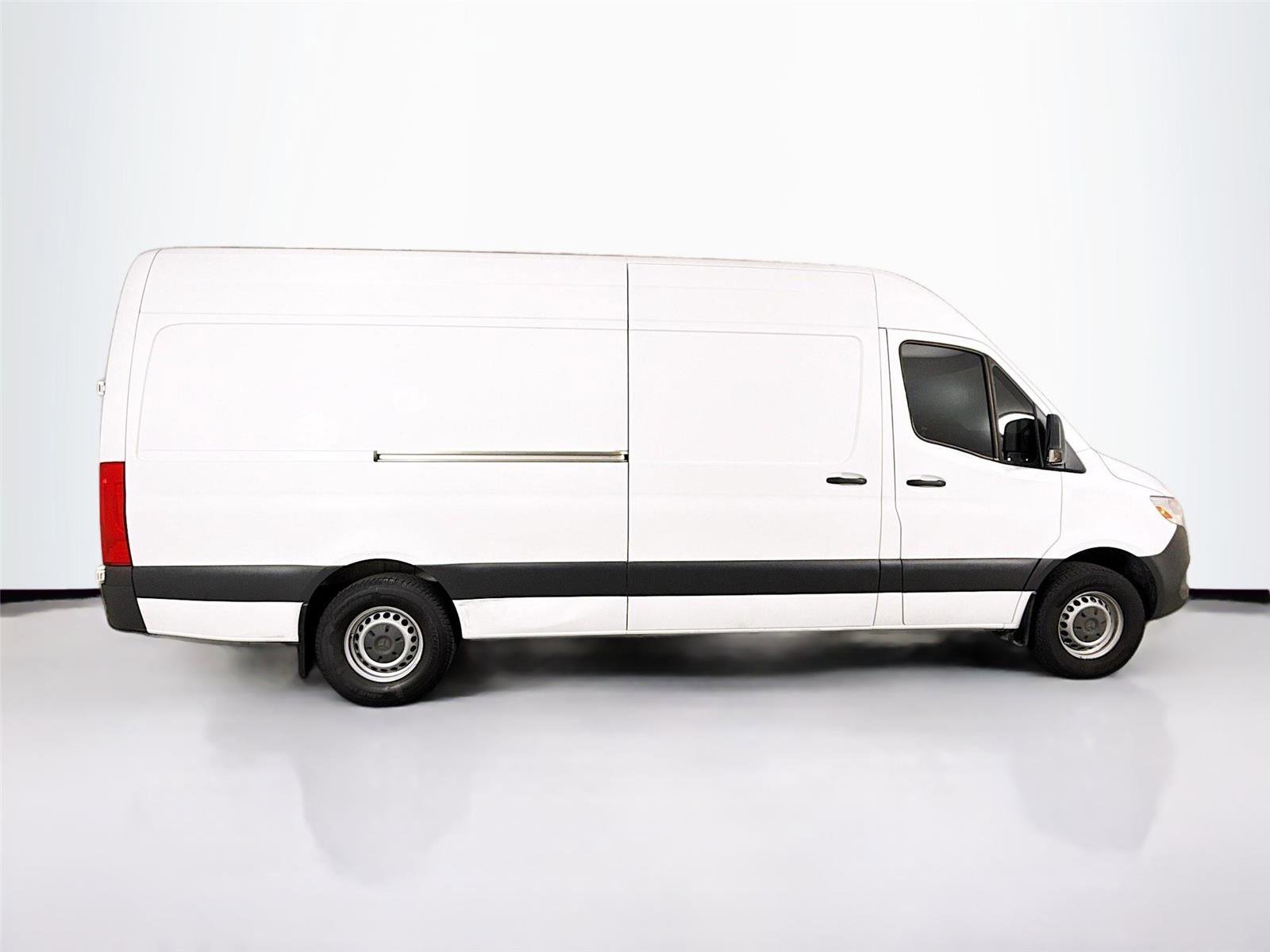 Used 2021 Mercedes-Benz Sprinter 2500 w/ Driver Convenience Package image 10