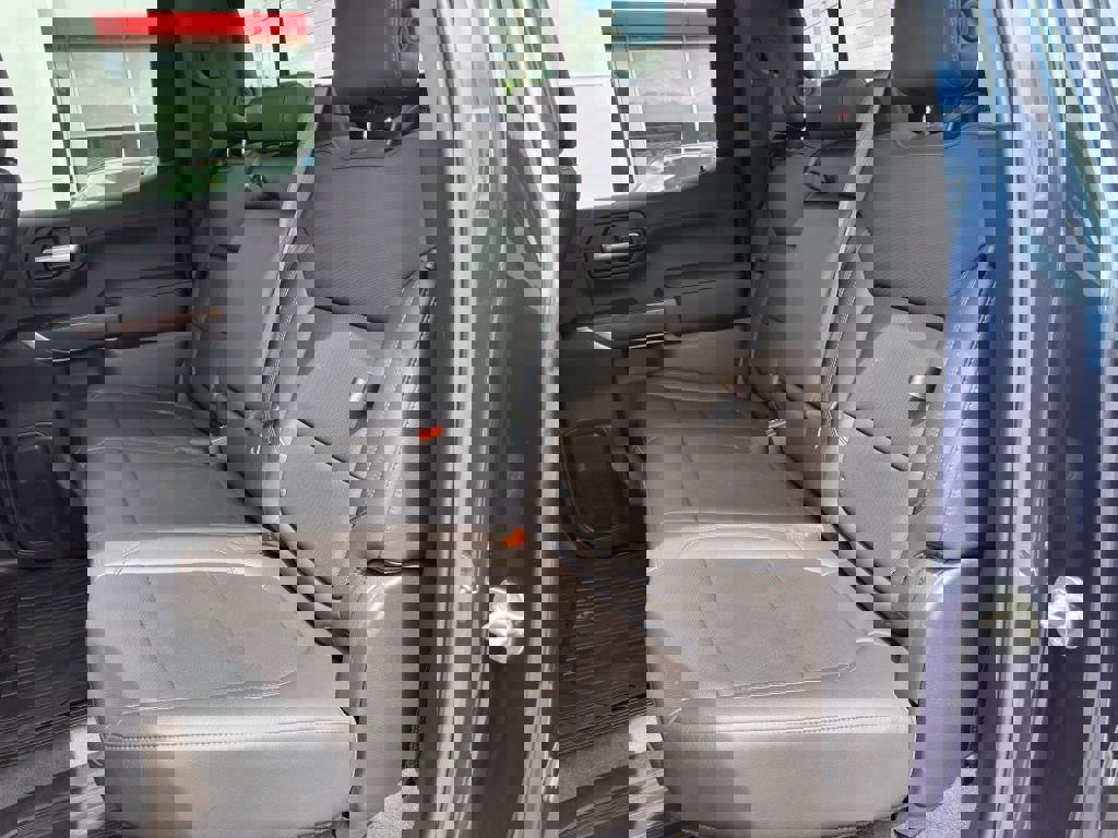 Used 2020 GMC Sierra 1500 SLT w/ SLT Premium Package image 8