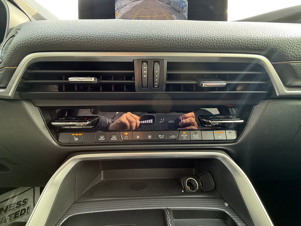 Used 2024 MAZDA CX-90 3.3 Turbo w/ Preferred Plus image 22