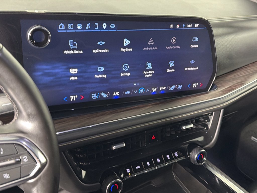 Certified 2025 Chevrolet Suburban Premier AWD/4WD image 23