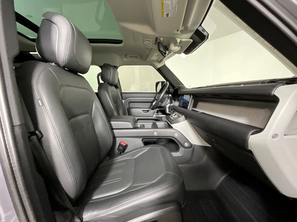 Used 2020 Land Rover Defender 110 HSE AWD/4WD image 20