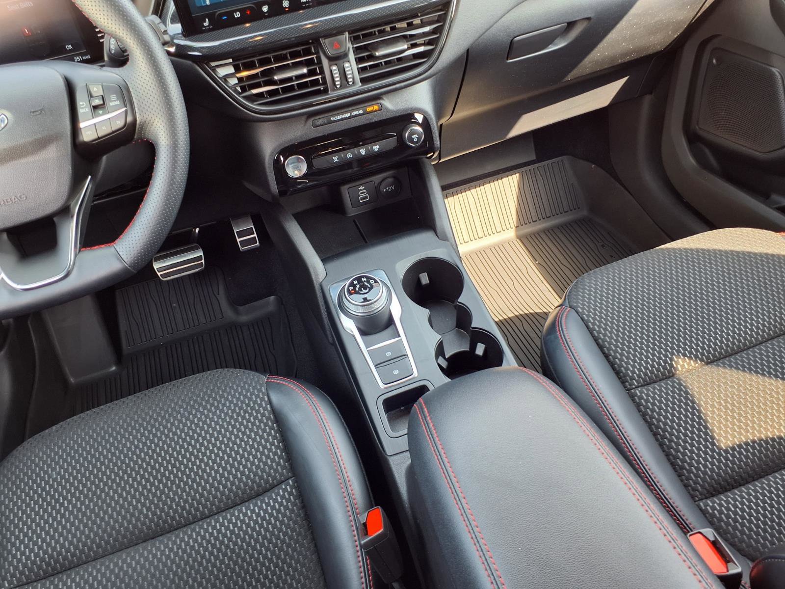 Used 2024 Ford Escape ST-Line w/ Tech Pack #1 AWD/4WD image 11