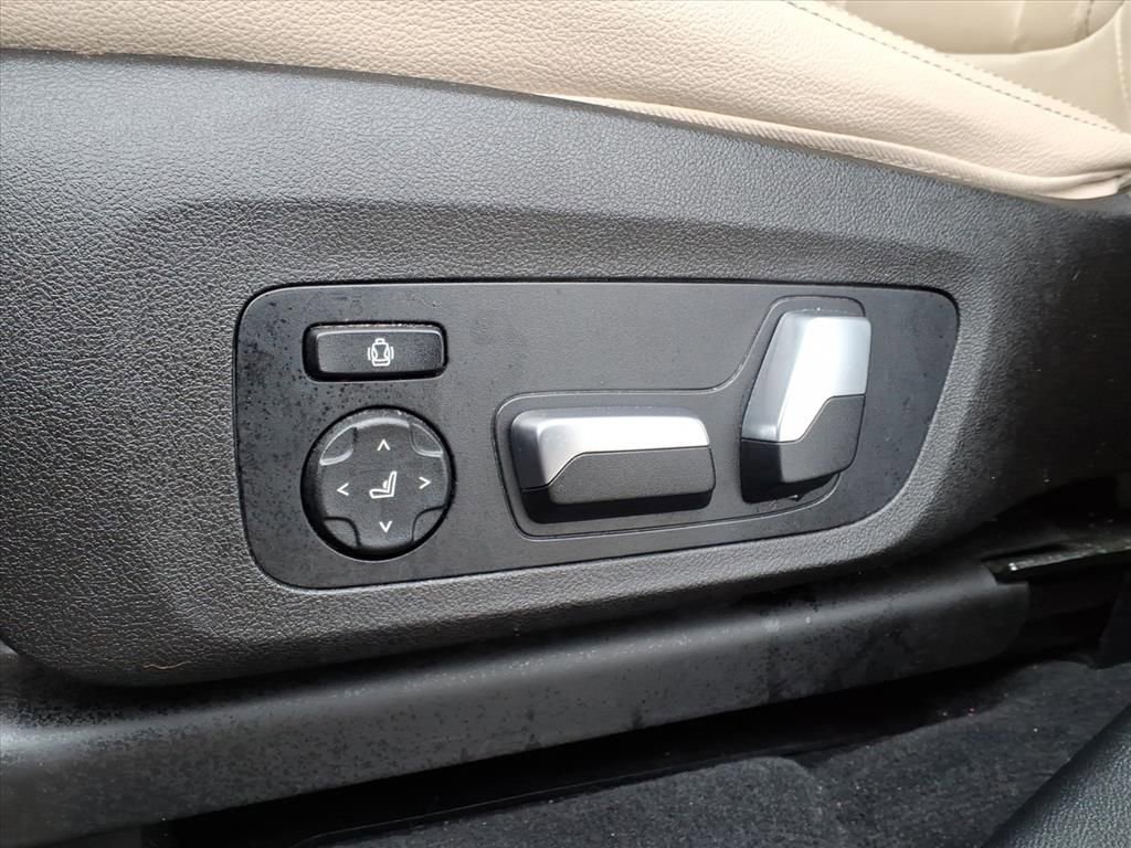 Used 2019 BMW X3 xDrive30i w/ Premium Package image 5