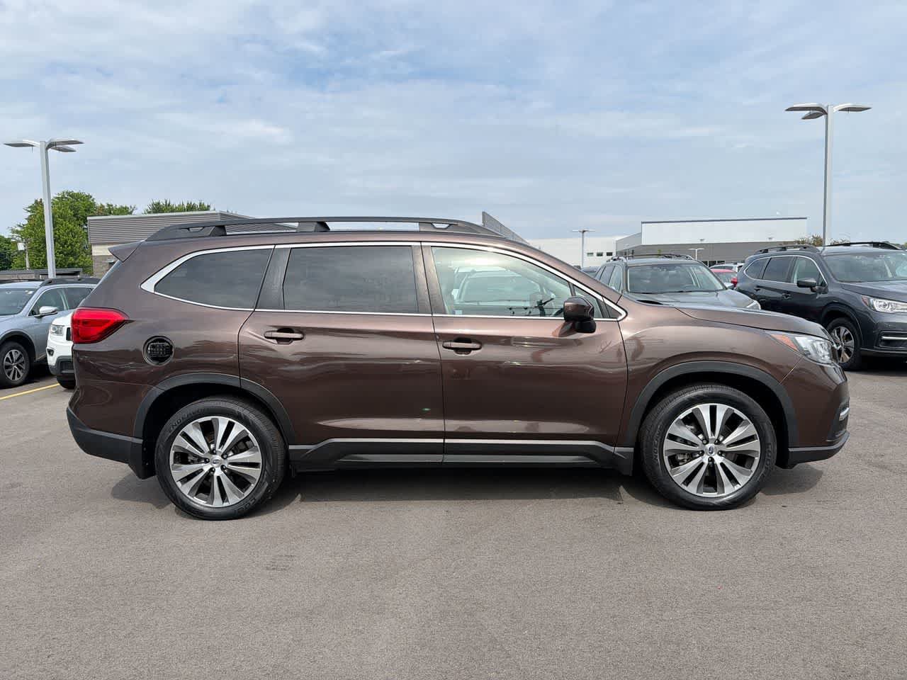 Used 2020 Subaru Ascent Premium w/ Sport Package AWD/4WD image 14