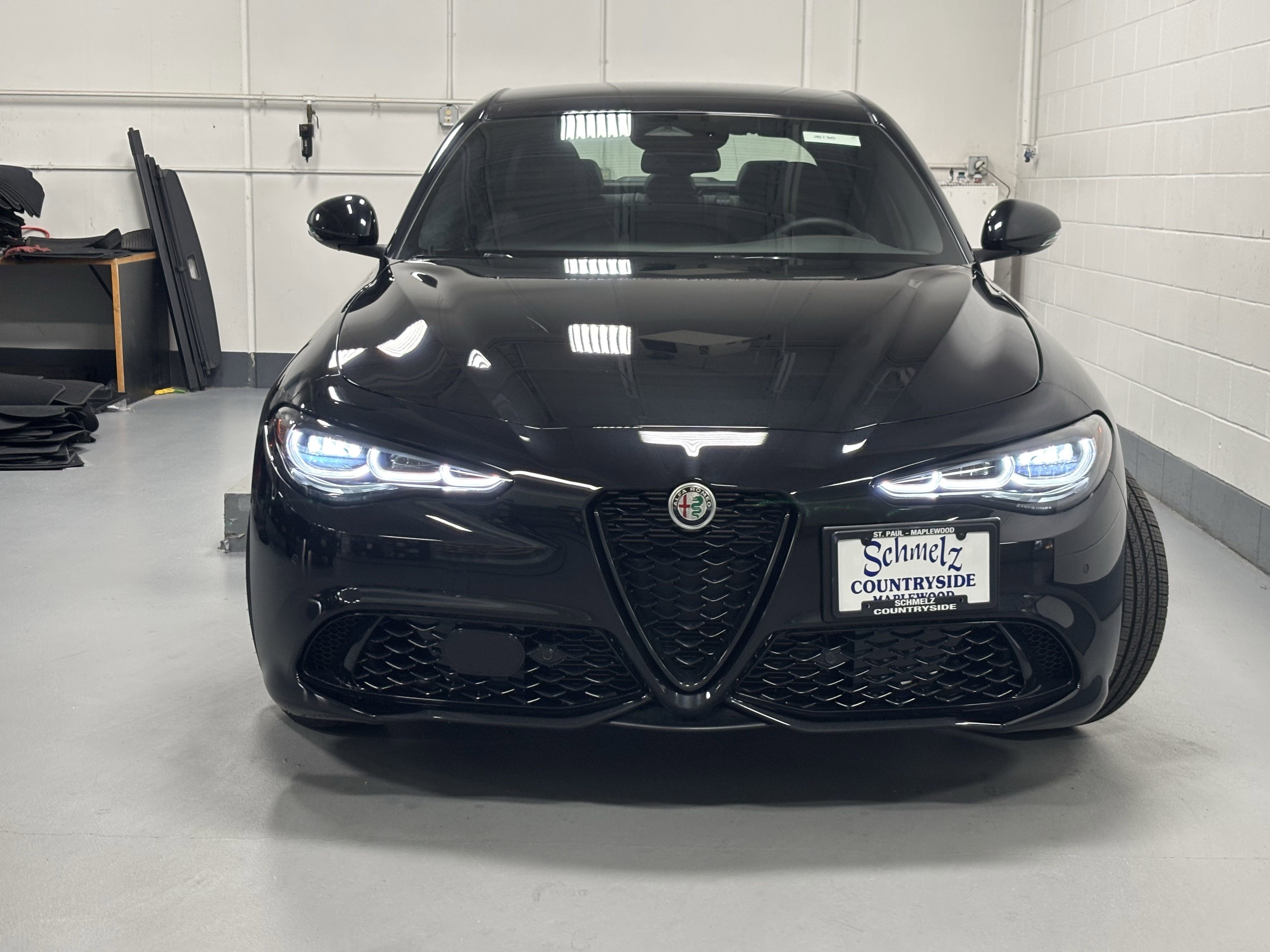 New 2025 Alfa Romeo Giulia AWD w/ Driving Assist Package image 2