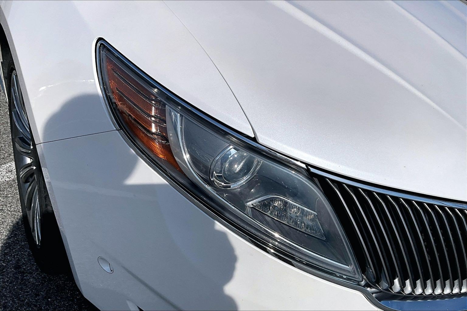 Used 2013 Lincoln MKS AWD image 31