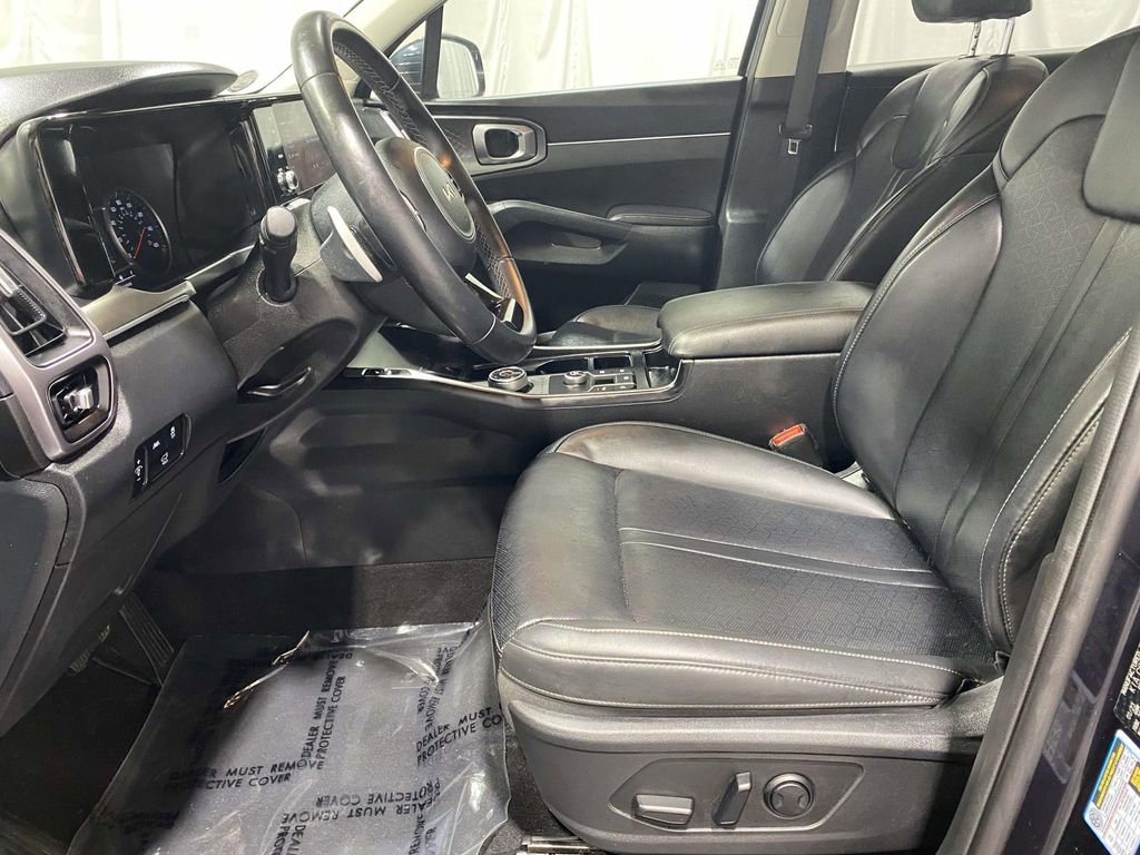 Used 2023 Kia Sorento EX FWD image 16