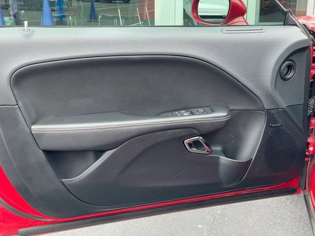 Used 2016 Dodge Challenger SRT Hellcat image 28