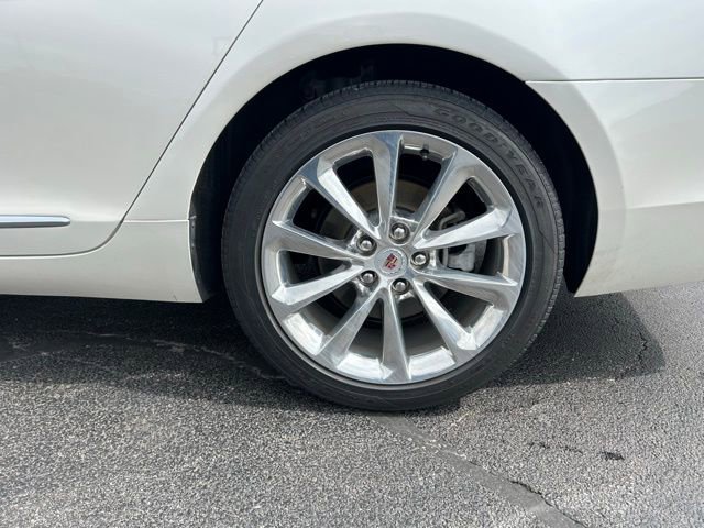 Used 2013 Cadillac XTS Luxury w/ Driver Awareness Package image 10