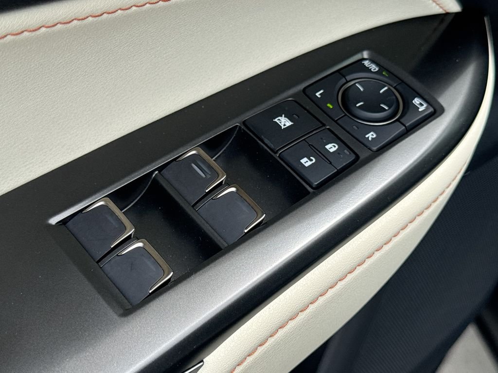 Used 2024 Lexus NX 250 FWD w/ Towing Package (2000 Lbs) image 15