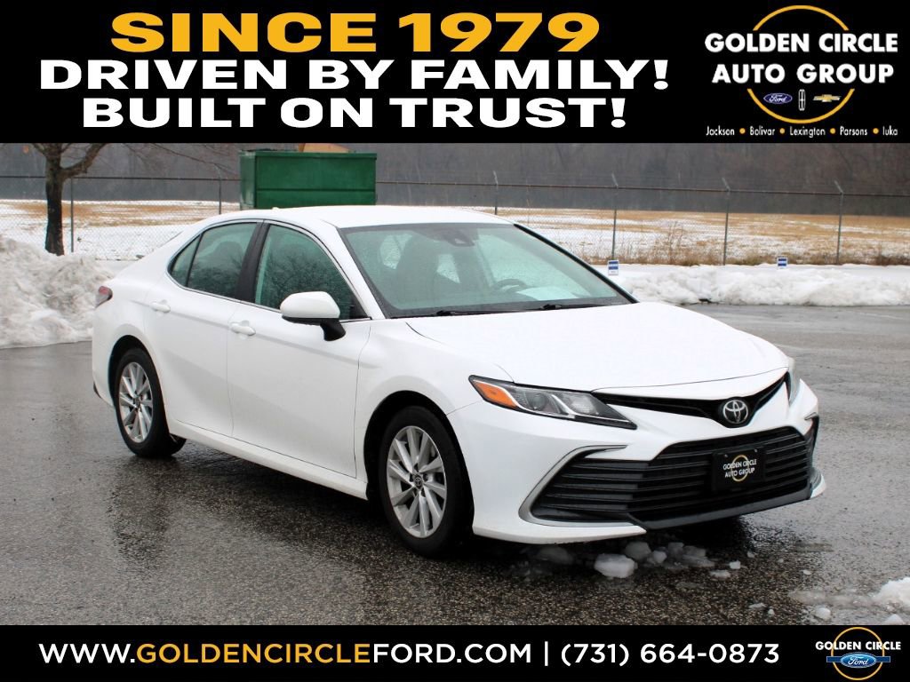 Used 2021 Toyota Camry LE image 1