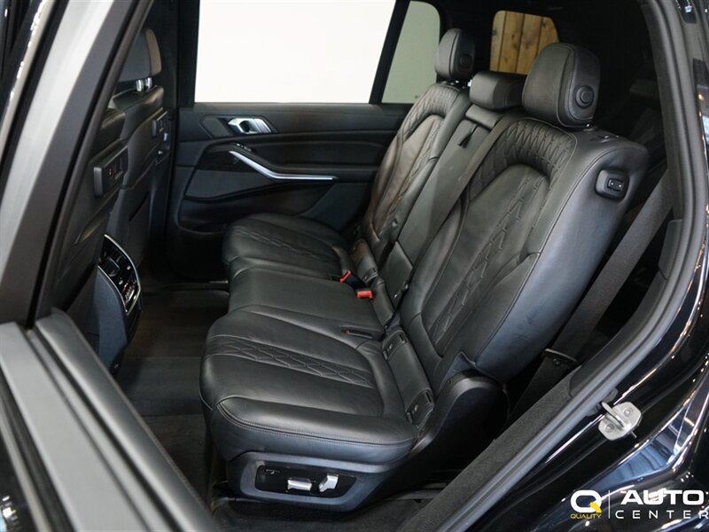 Used 2021 BMW X7 M50i AWD/4WD image 35