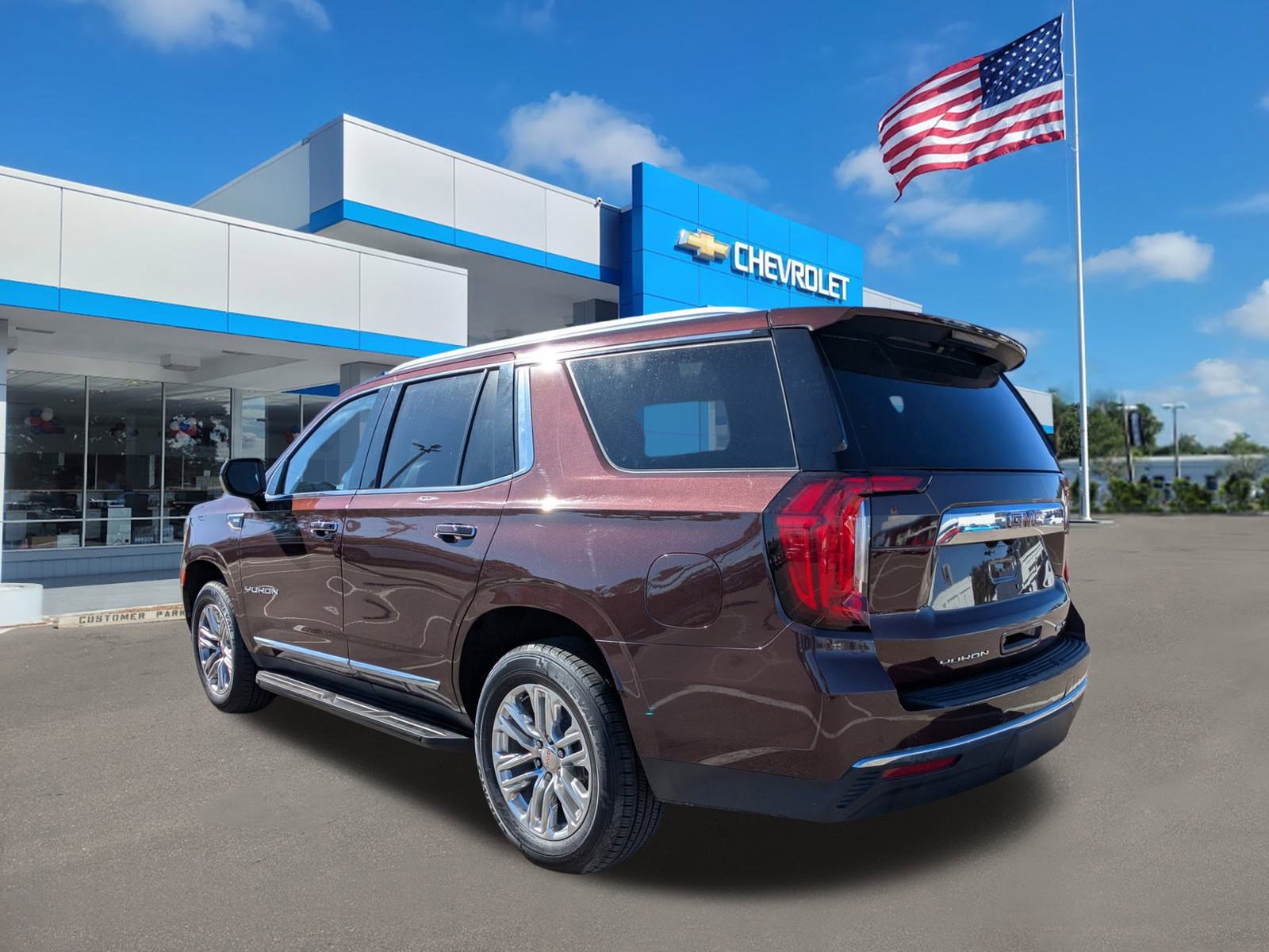 Used 2023 GMC Yukon SLT w/ Max Trailering Package image 6