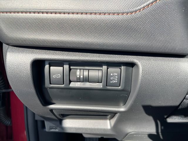 Used 2025 Subaru Forester Touring AWD/4WD image 31