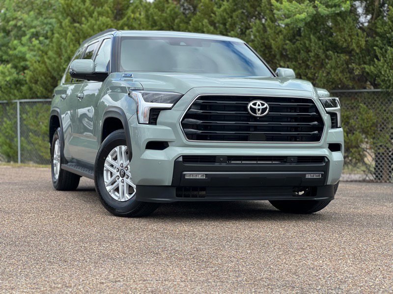 Used 2025 Toyota Sequoia SR5 image 64