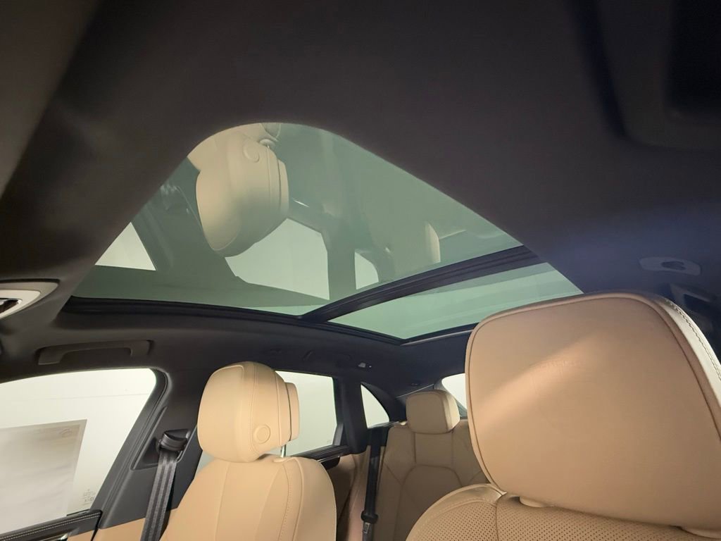 New 2026 Porsche Macan Turbo image 30