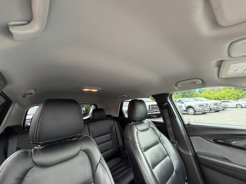 Used 2022 Chevrolet TrailBlazer LT w/ Convenience Package FWD image 27