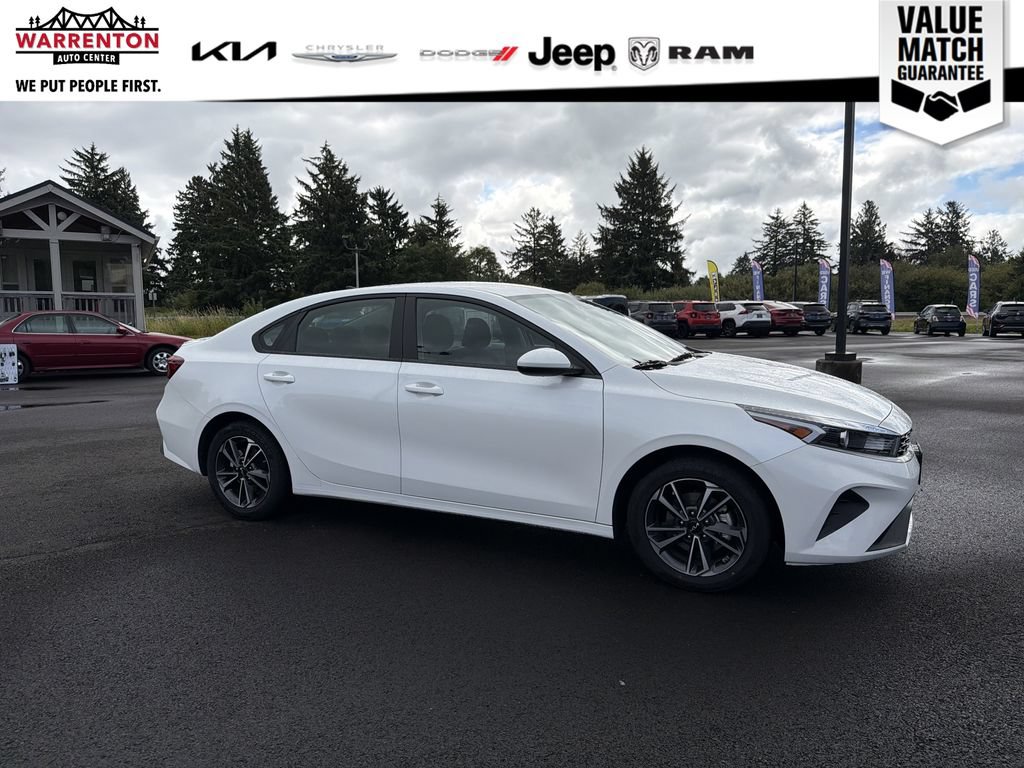 Used 2024 Kia Forte LXS FWD image 8